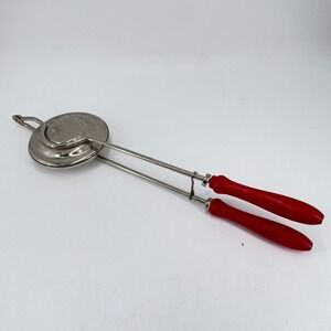 Vintage Nevco Campfire Hobo Pie Iron Round Sandwich Toaster Red Wood Handle
